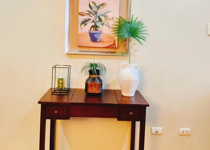 Furnished 2bedroom 2bathroom Utility With 2 Beds *
